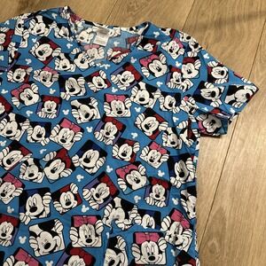 Disney Scrub Top Women's Mickey & Minnie Mouse Colorful Fun Size Large V-Neck